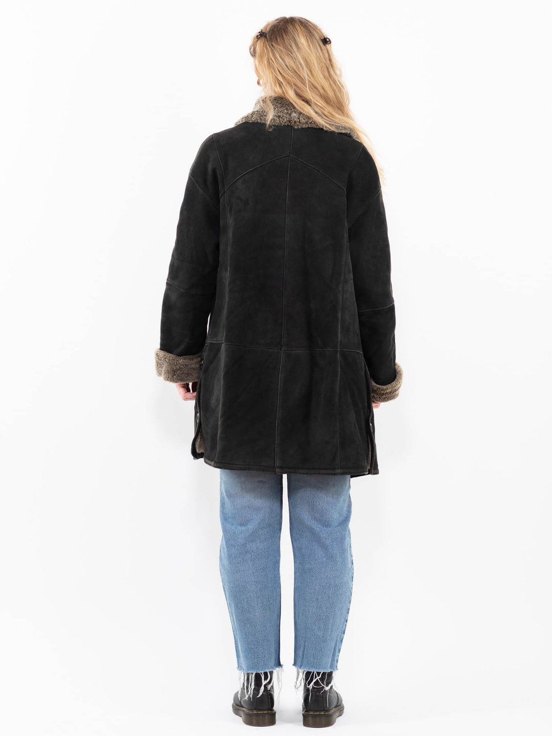 Vintage 90's Women Sheepskin Coat in BlackA0243