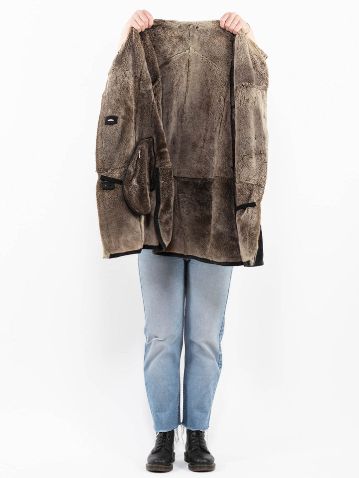 Vintage 90's Women Sheepskin Coat in BlackA0243