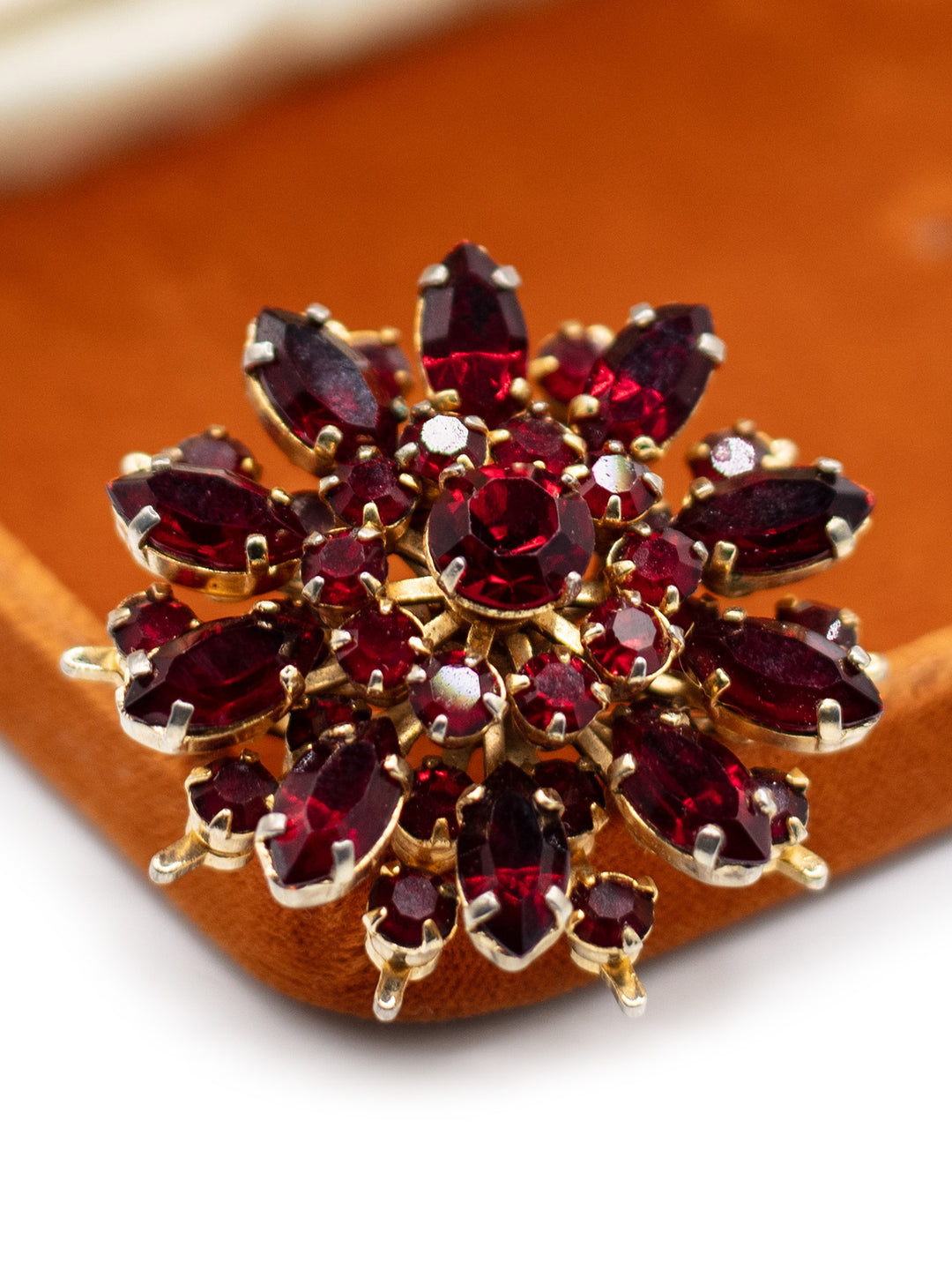 Vintage 50's Brooch in Red