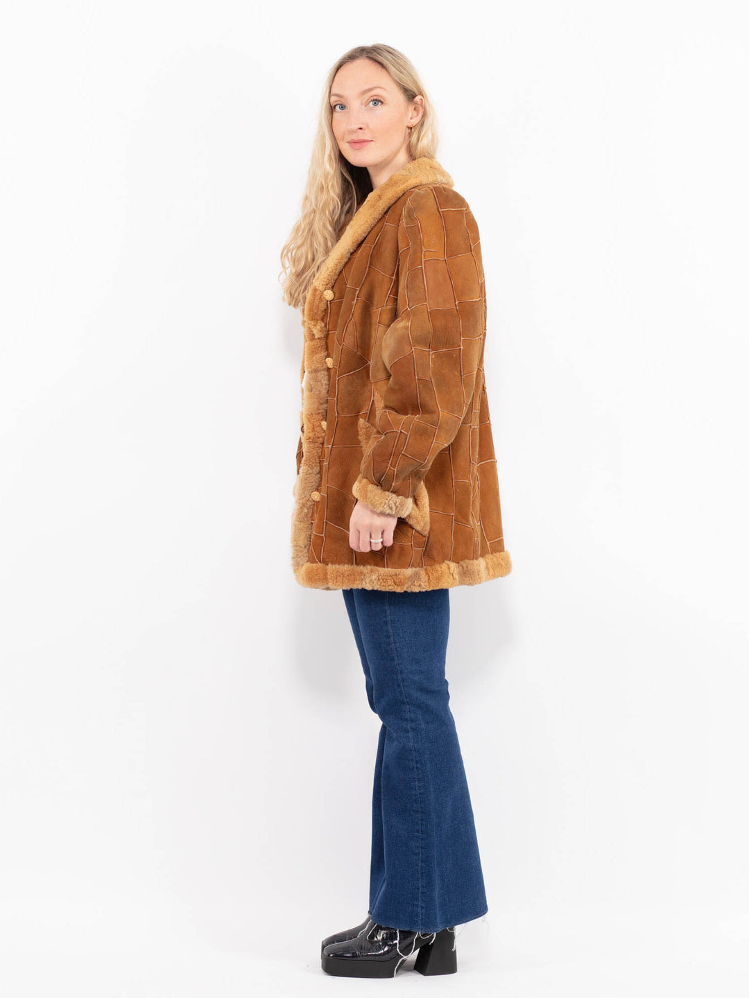 Vintage 70's Women Sheepskin Coat in Brown