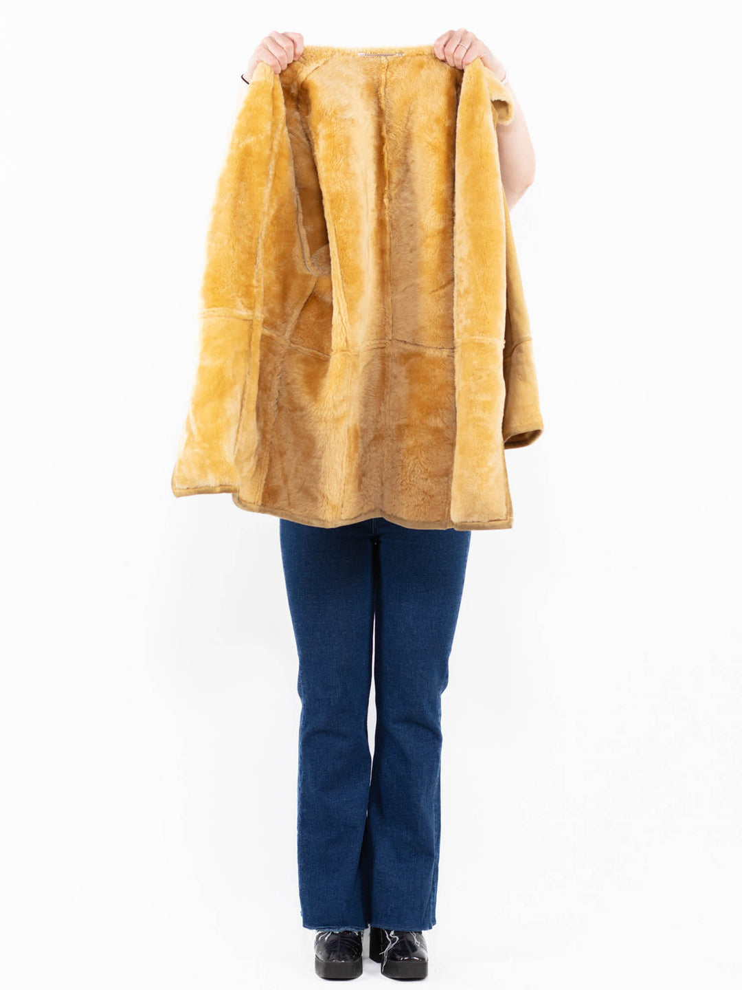 Vintage 90's Women Sheepskin Coat in Beige