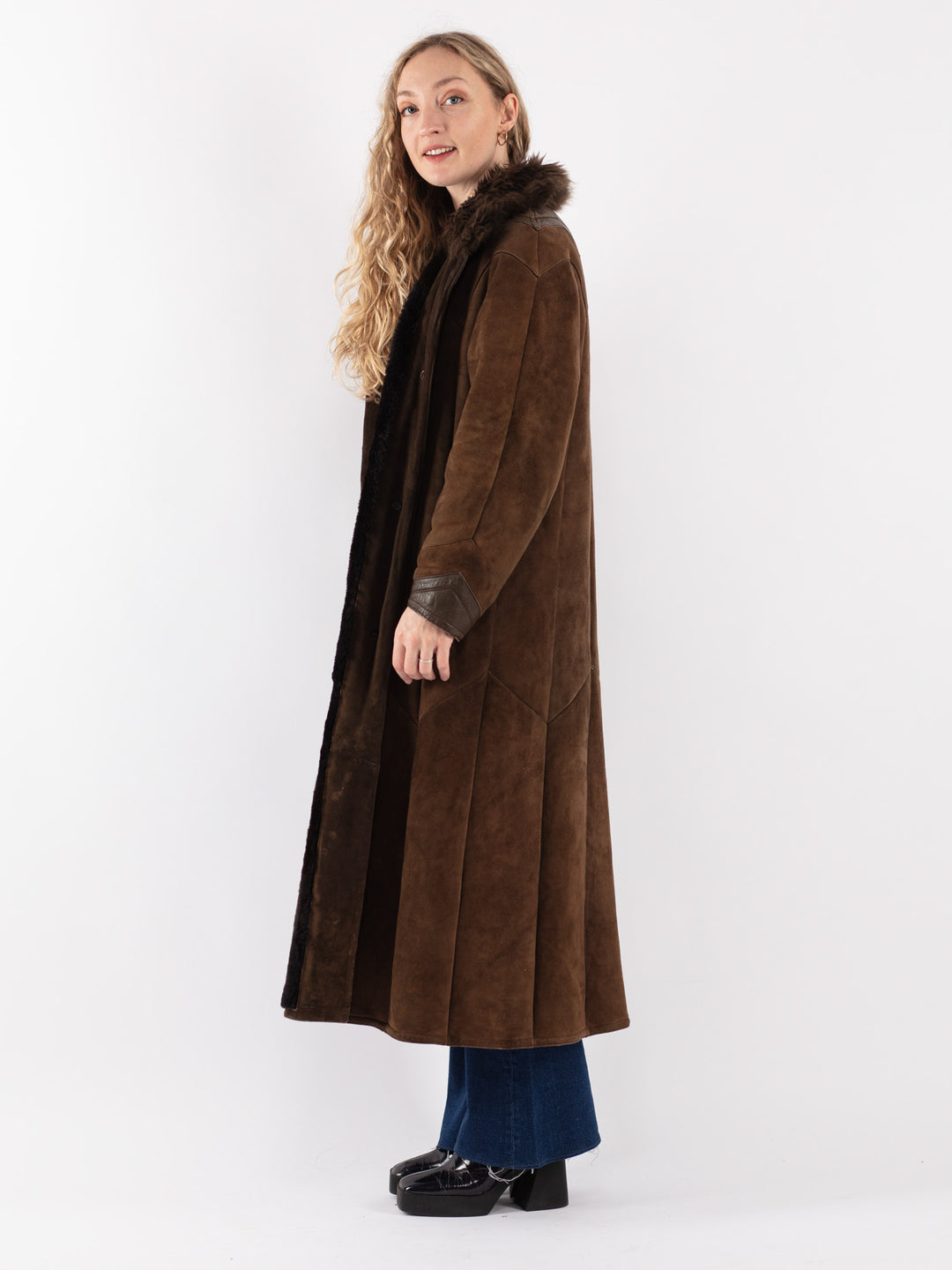 Vintage 80's Women Sheepskin Coat in Brown