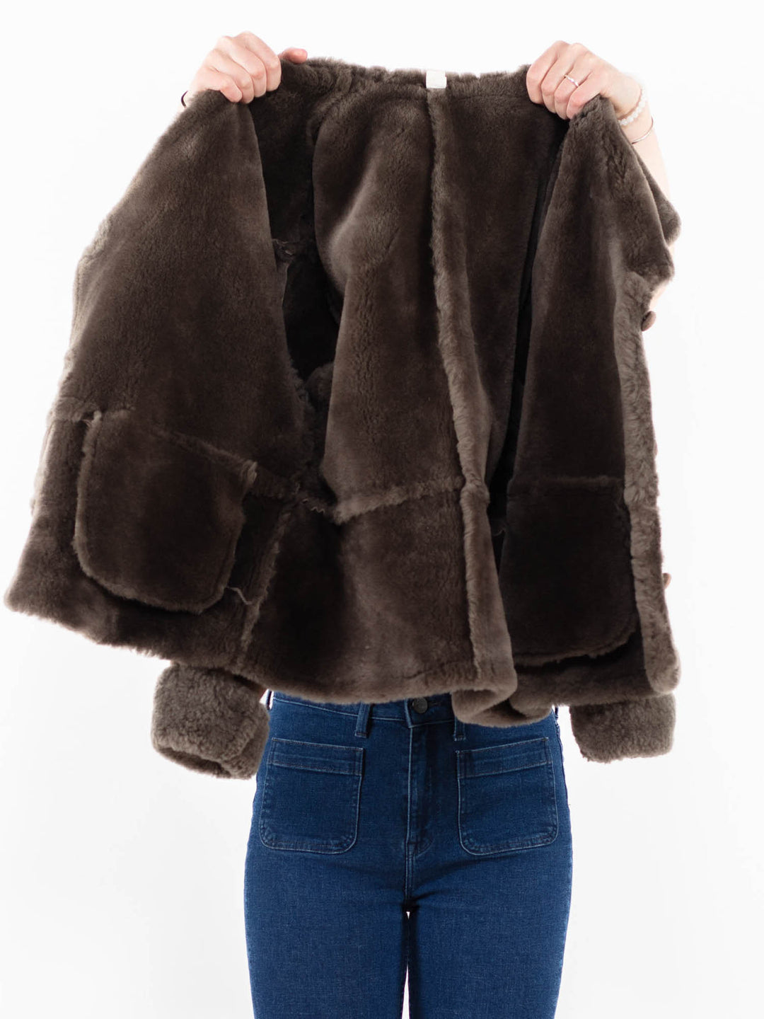 Vintage 90's Women Hooded Sheepskin Jacket in Beige