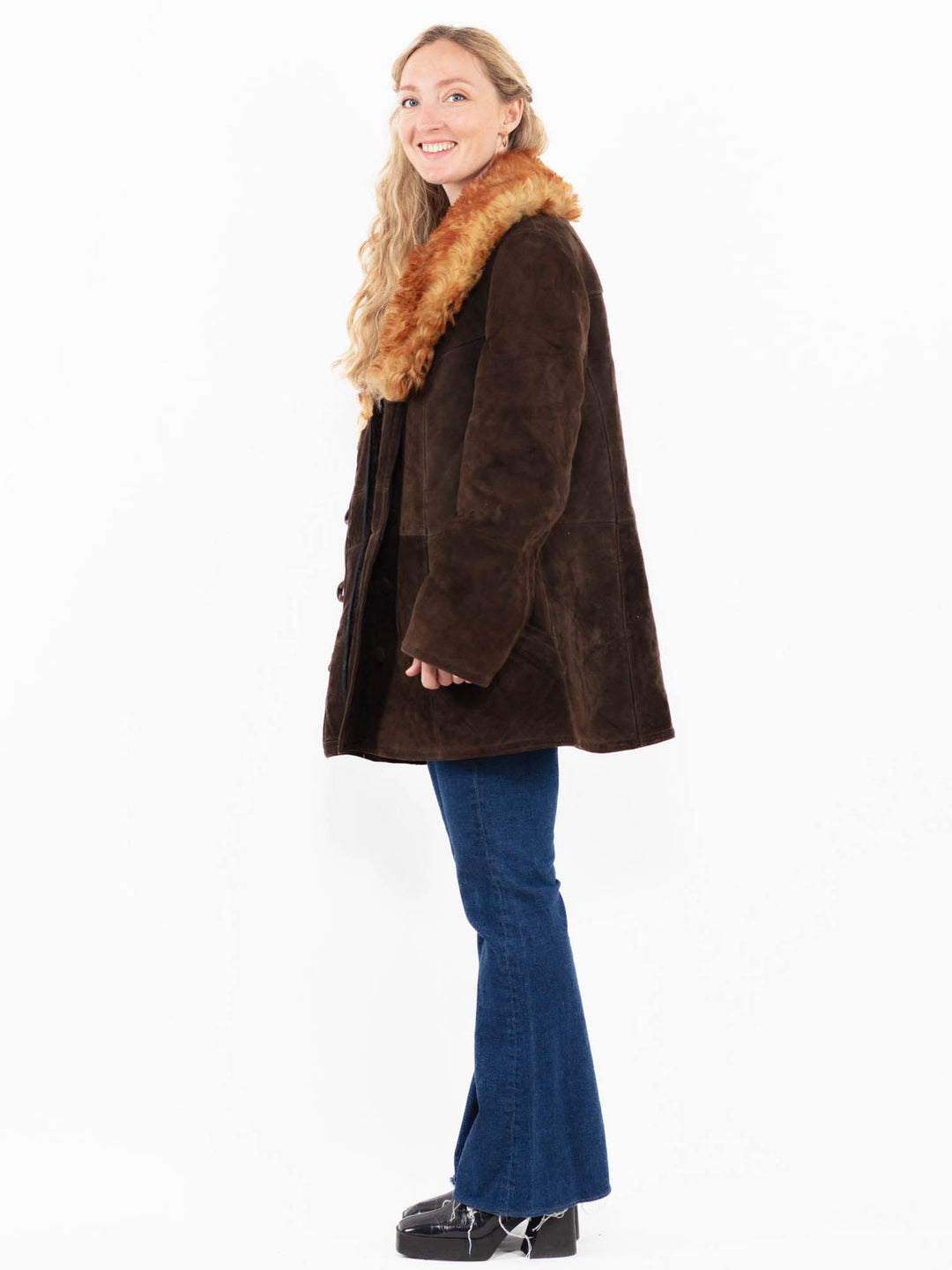 Vintage 70's Women Sheepskin Coat in Brown