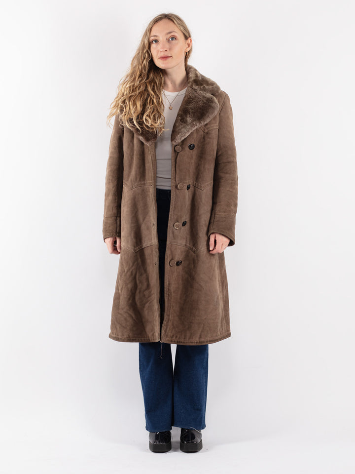 Vintage 70's Women Sheepskin Coat in Beige