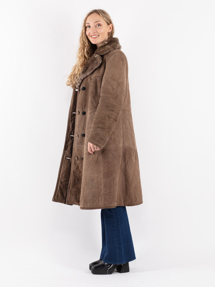 Vintage 70's Women Sheepskin Coat in Beige