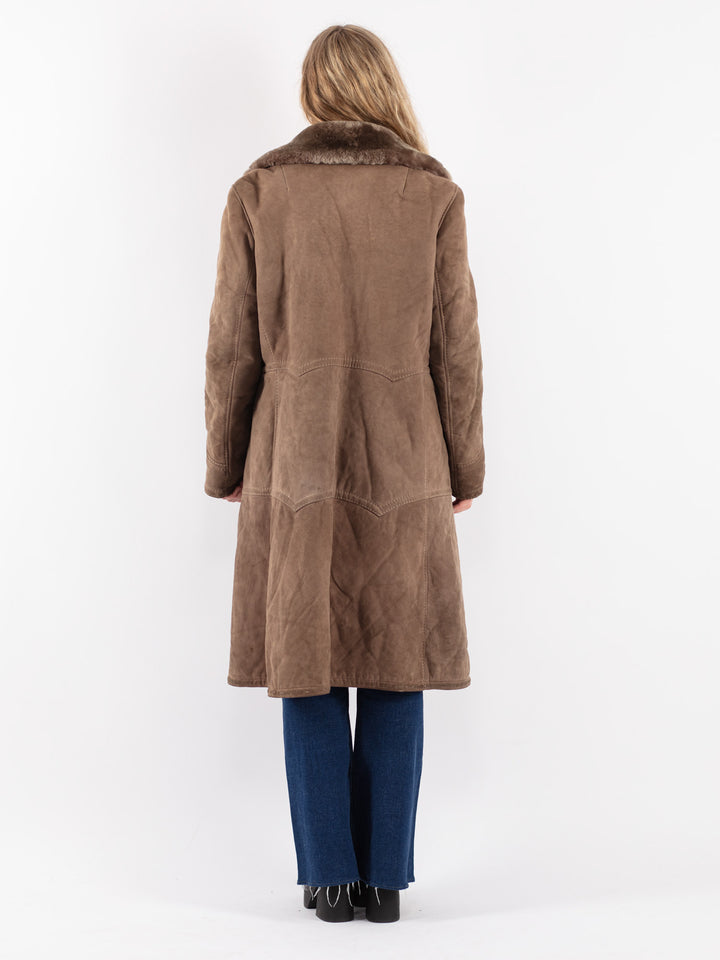 Vintage 70's Women Sheepskin Coat in Beige