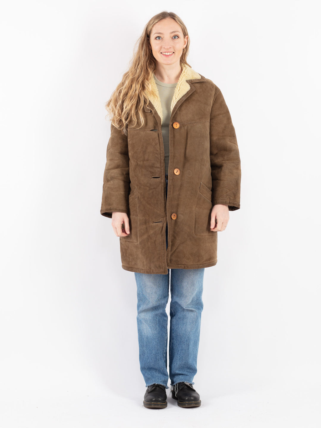 Vintage 70's Women Sheepskin Coat in Beige