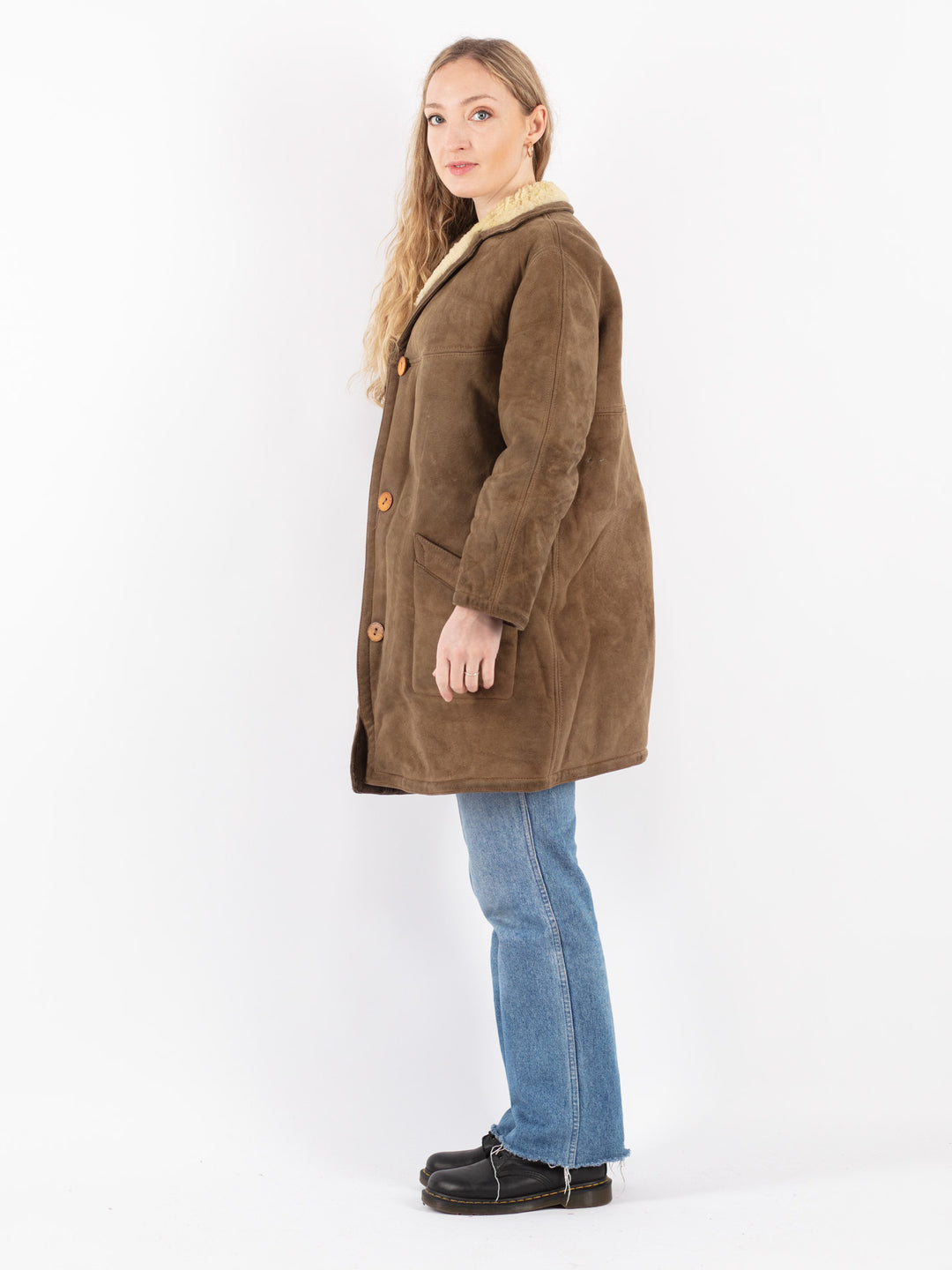 Vintage 70's Women Sheepskin Coat in Beige