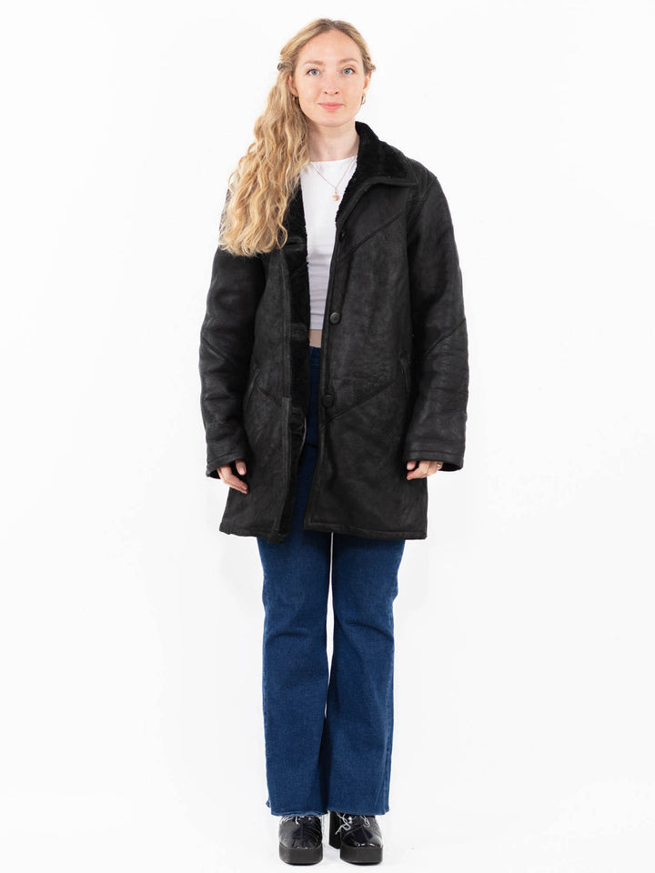 Vintage 90's Women Sheepskin Coat in Black