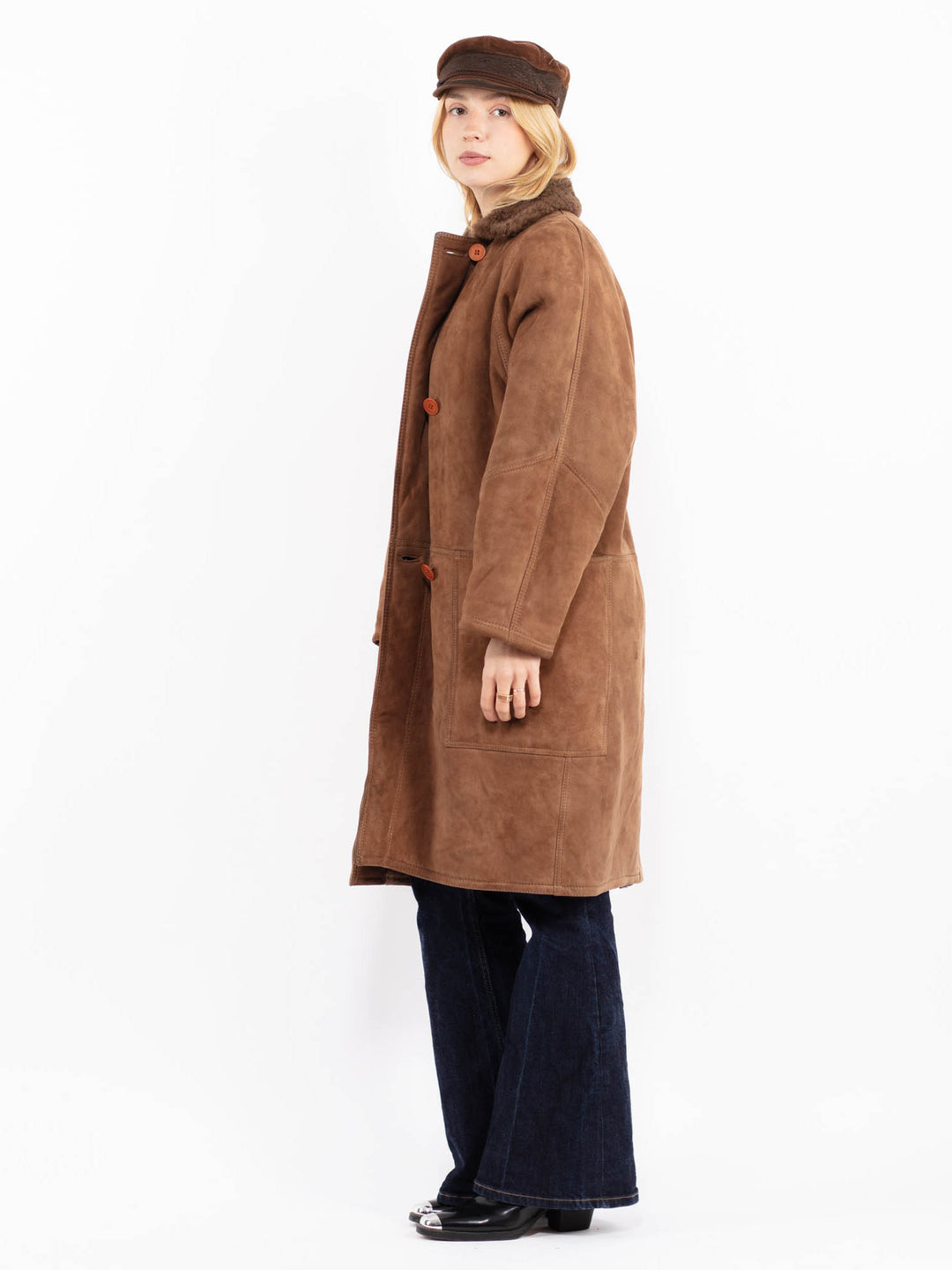 Vintage 80's Women Oversized Sheepskin Coat in Brown