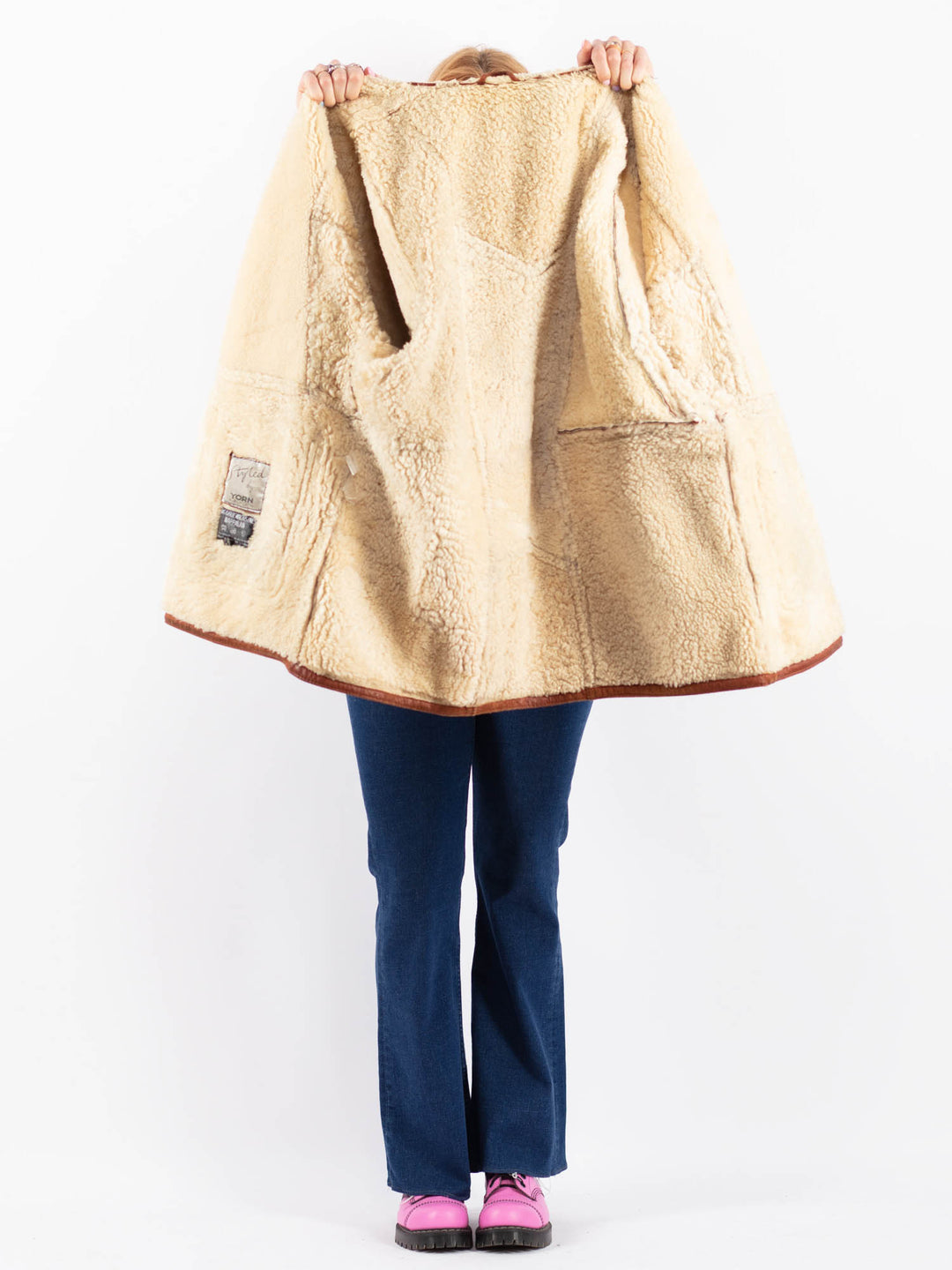 Vintage 90's Women Sheepskin Coat in Brown