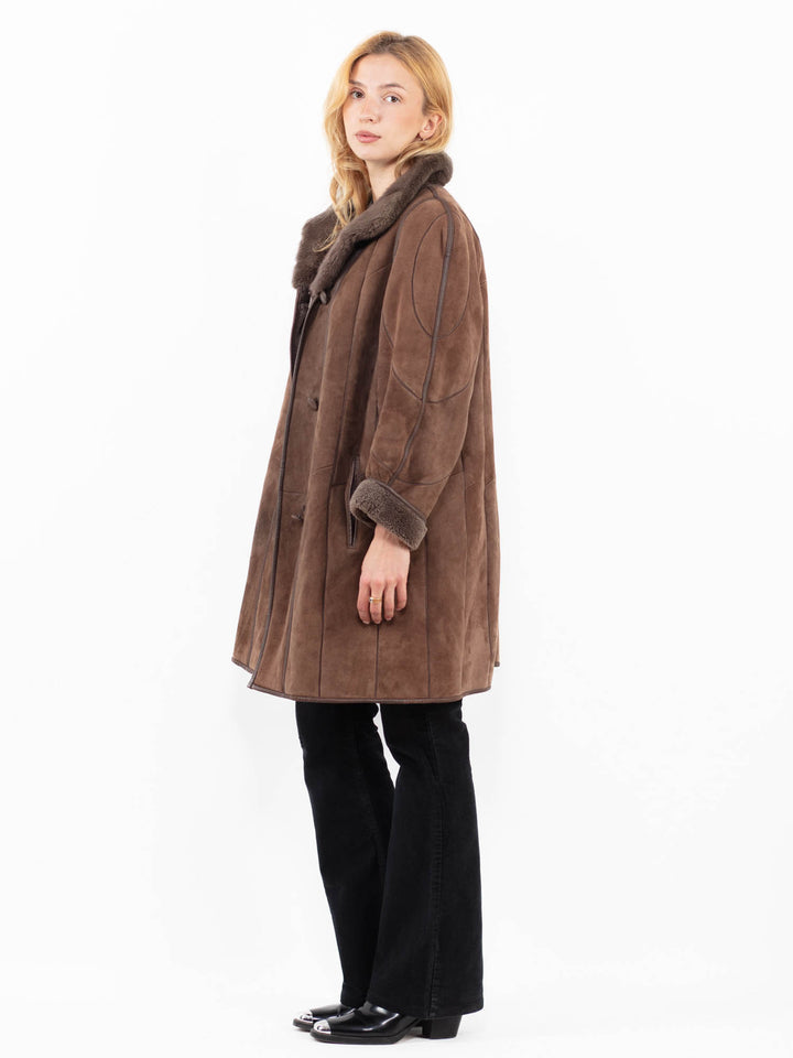 Vintage 80's Women Sheepskin Coat in Brown