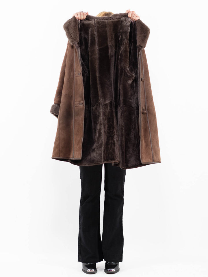 Vintage 80's Women Sheepskin Coat in Brown