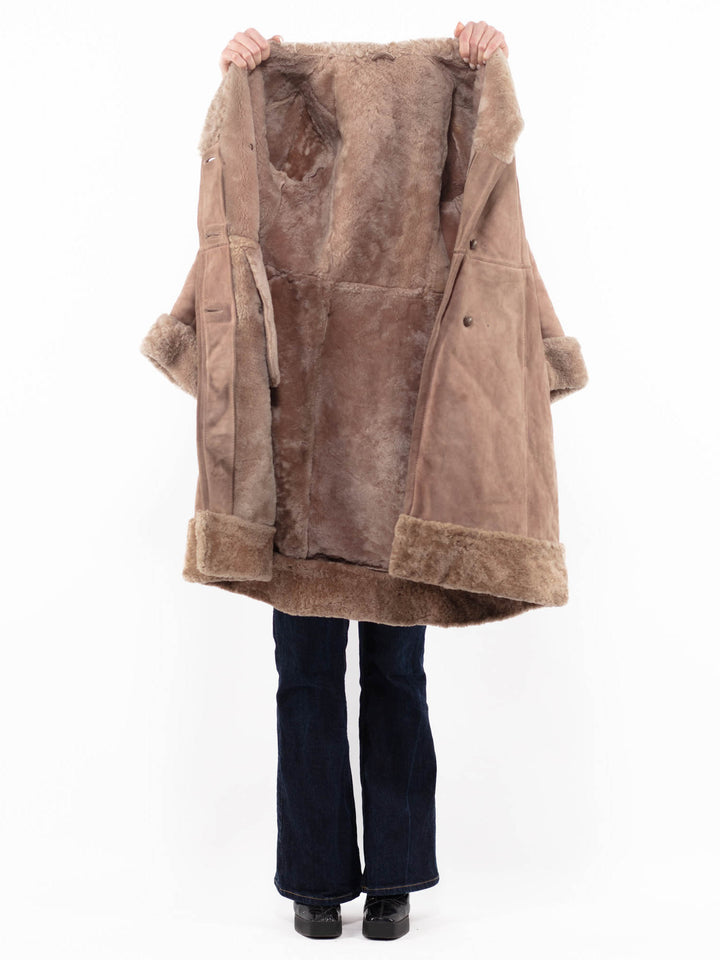 Vintage 70's Women Sheepskin Coat in Beige