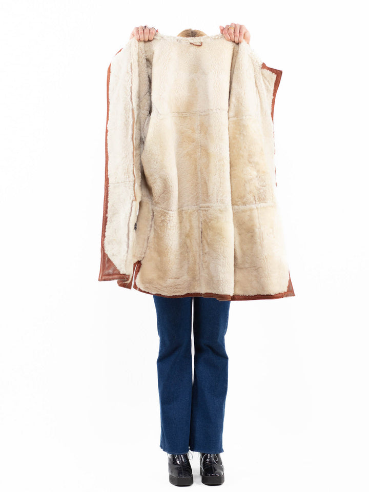 Vintage 90's Women Sheepskin Coat in Brown