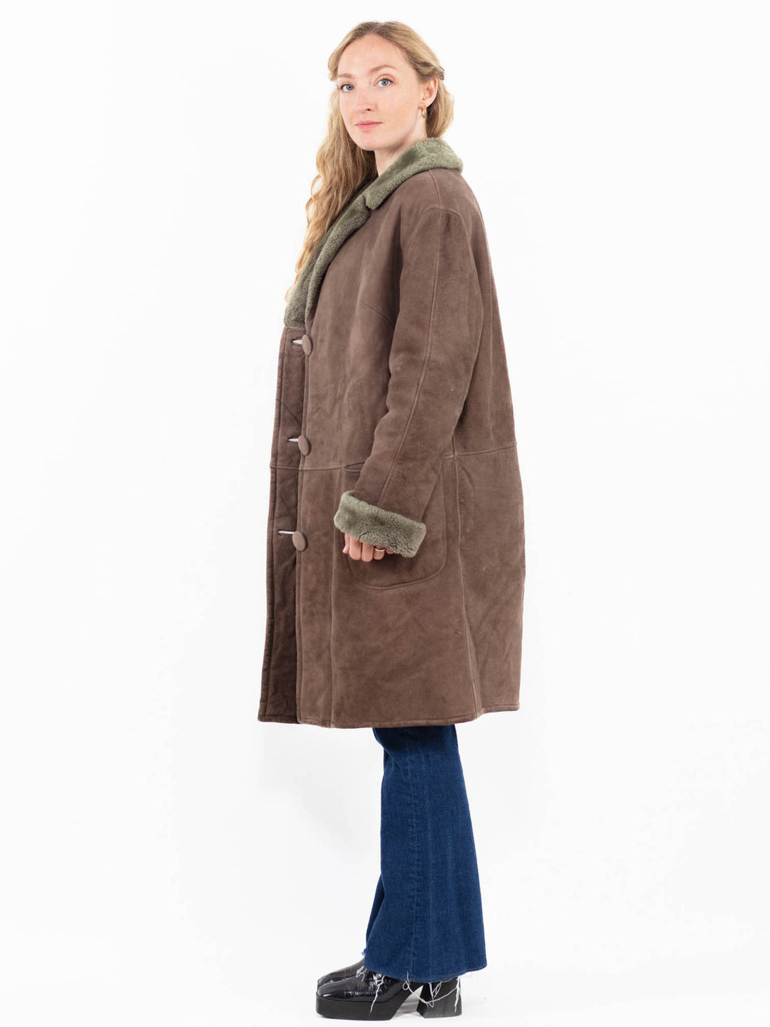 Vintage 70's Women Sheepskin Coat in Brown