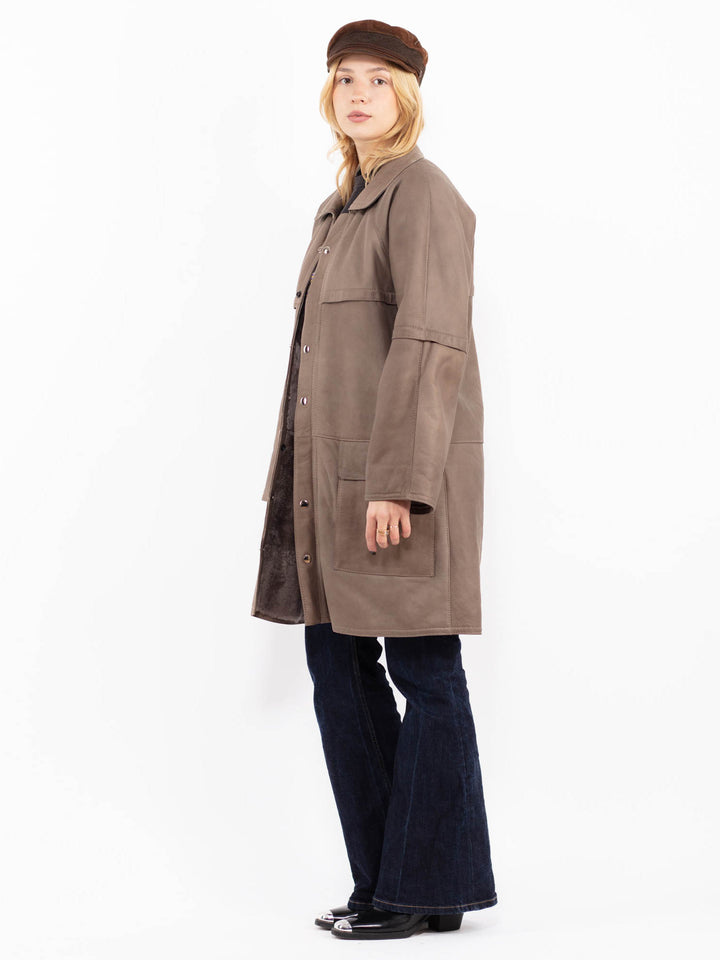 Vintage 80's Women Sheepskin Leather Coat in Gray