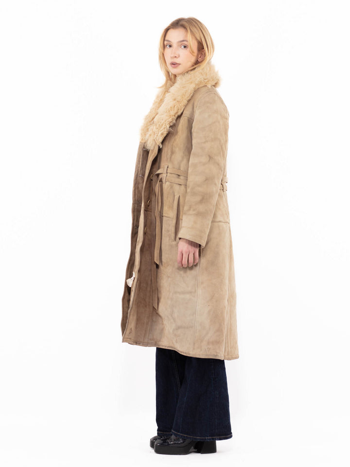 Vintage 70's Women Sheepskin Coat in Beige