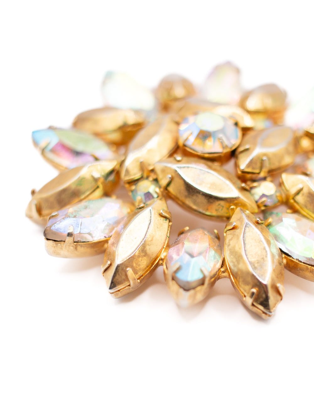 Vintage 60's Brooch in Gold