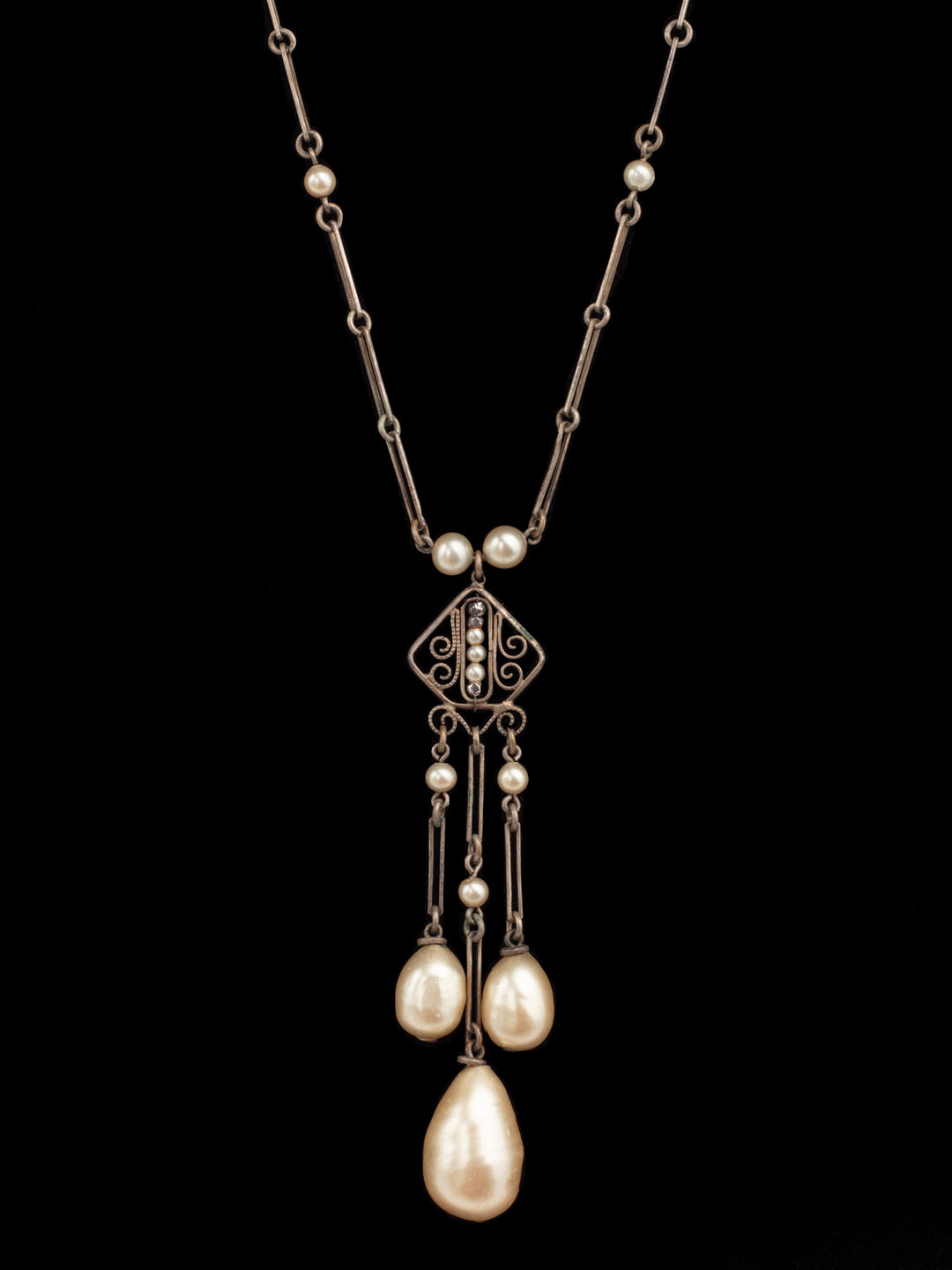 Vintage 20s Edwardian Style Dangle Pearl Necklace