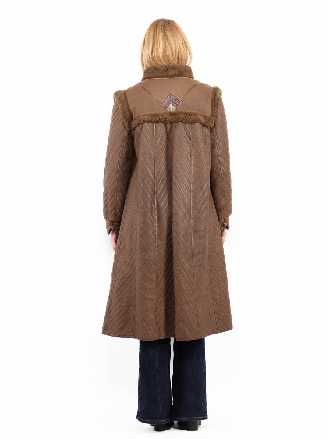 Vintage 80's Women Sheepskin Coat in Brown