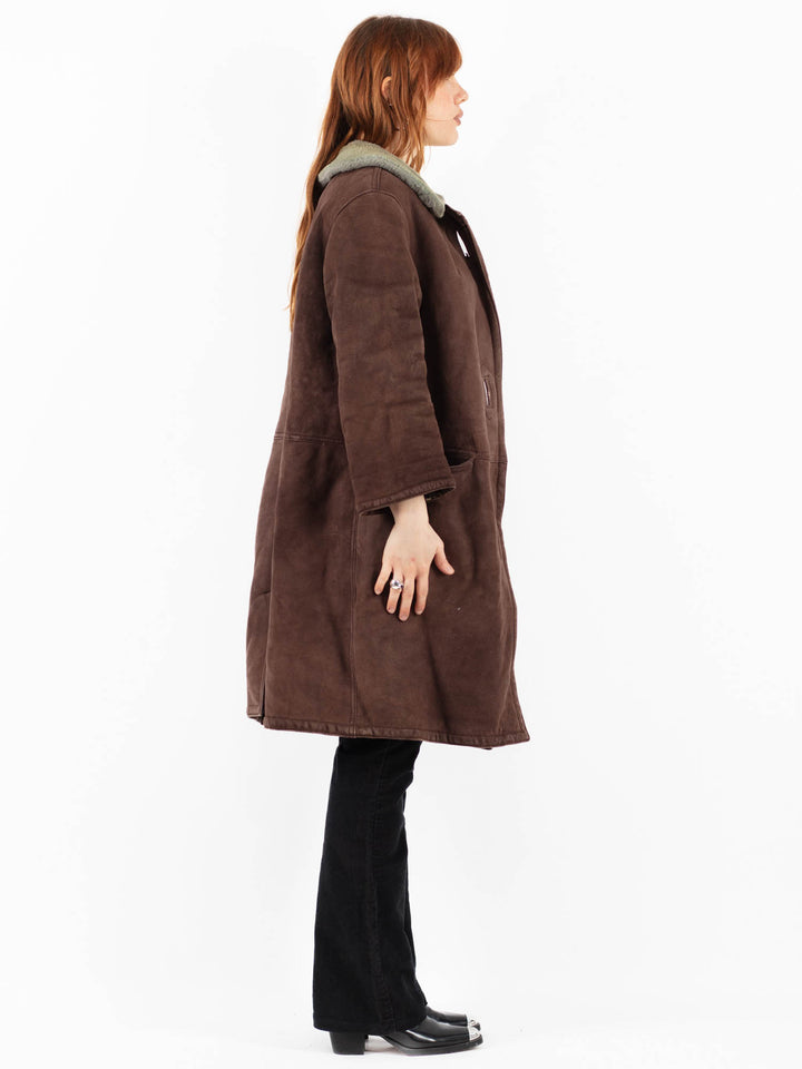 Vintage 70's Women Sheepskin Shearling Coat in Brown