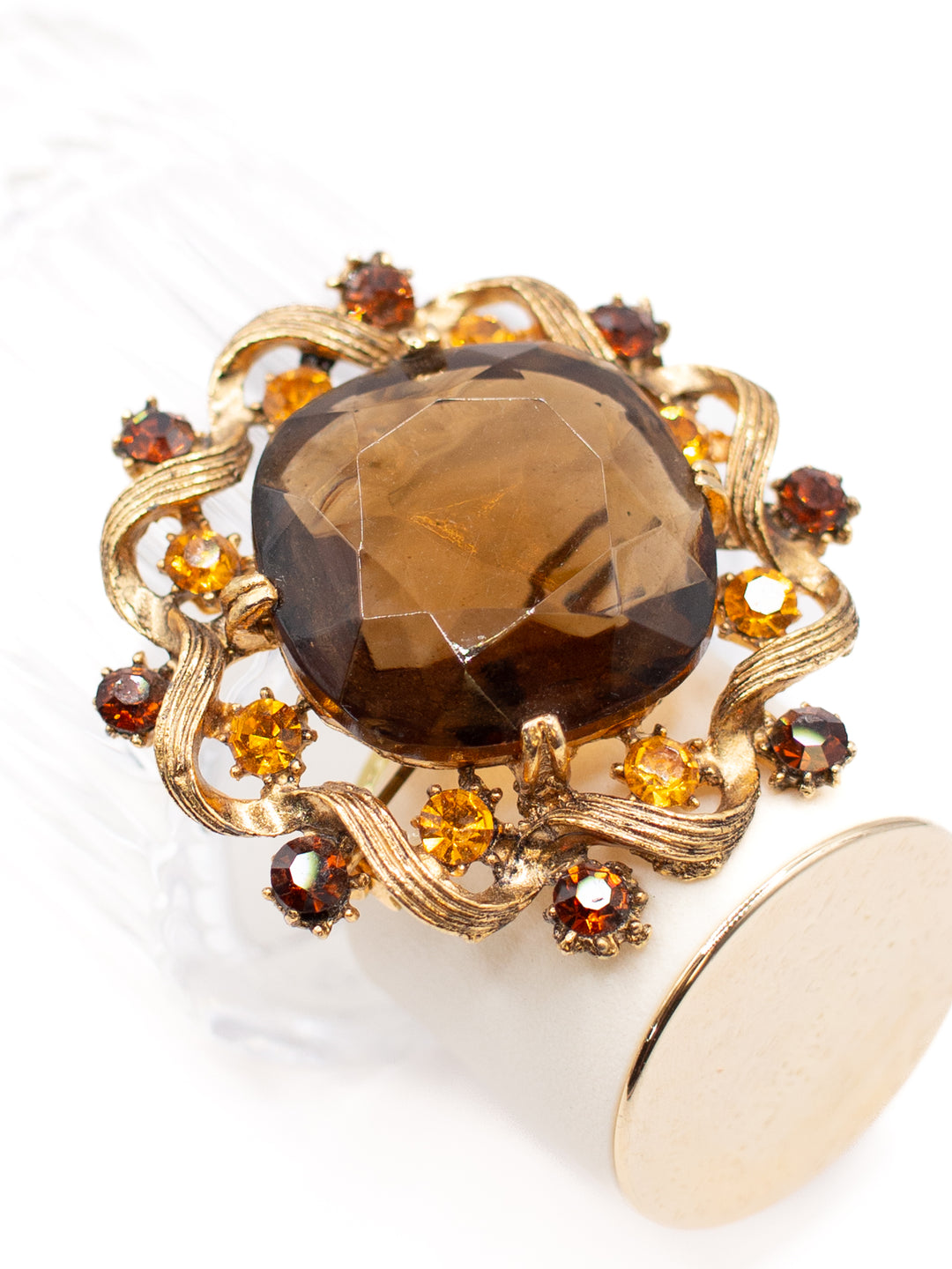 Vintage 50's Brooch in Brown