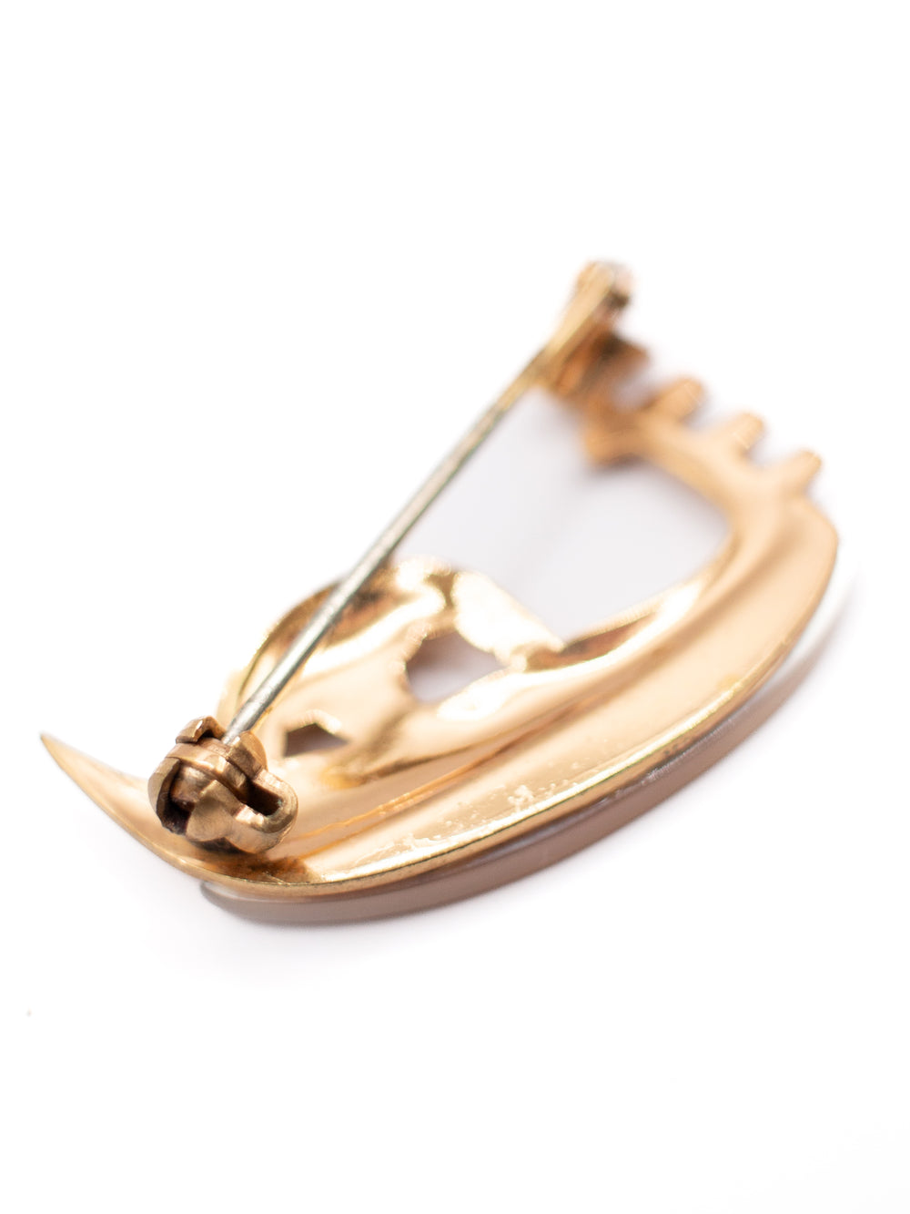 Vintage 70's Brooch in Gold