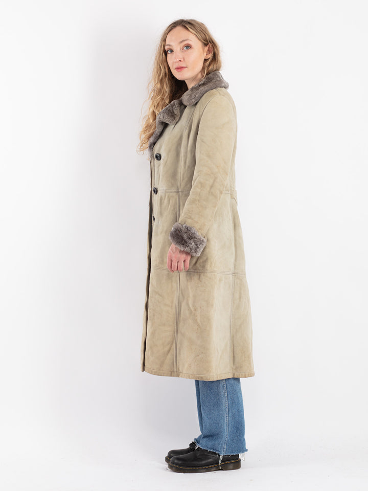 Vintage 70's Women Sheepskin Coat in Beige