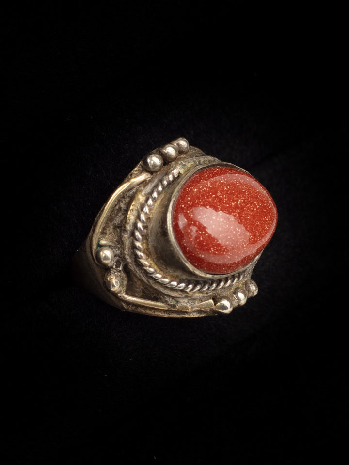 Vintage 70s Man’s Boho Ring with Ornate Silver-Tone Setting