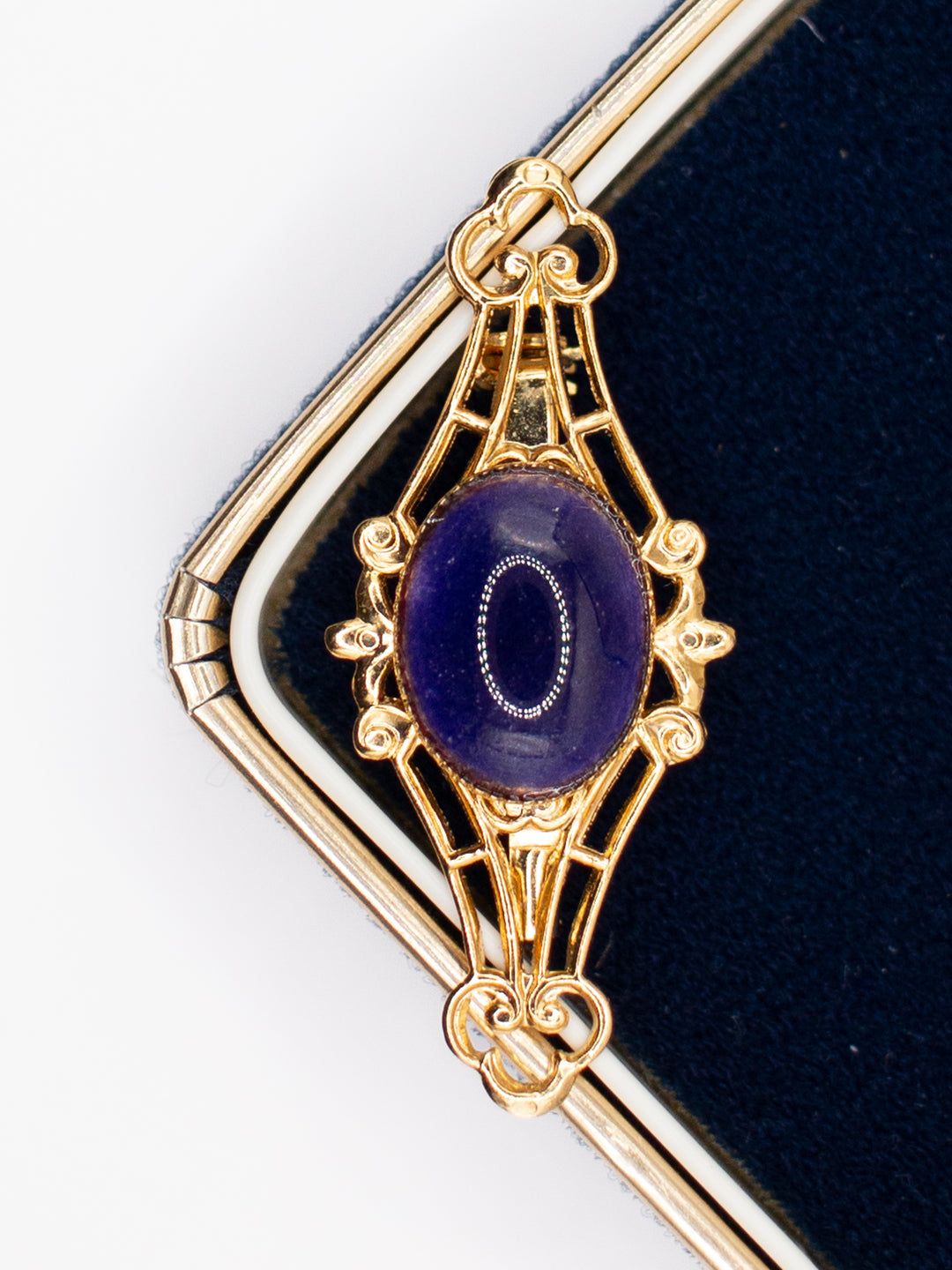 Vintage 80's Brooch in Gold