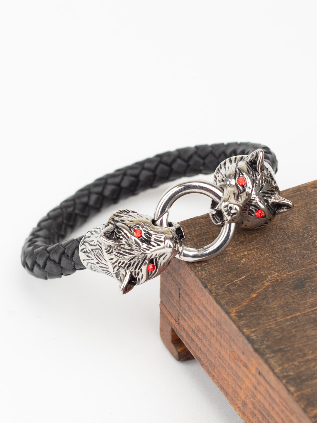 Vintage 00's Men’s Viking Style Wolf Head Bracelet with Red Eyes