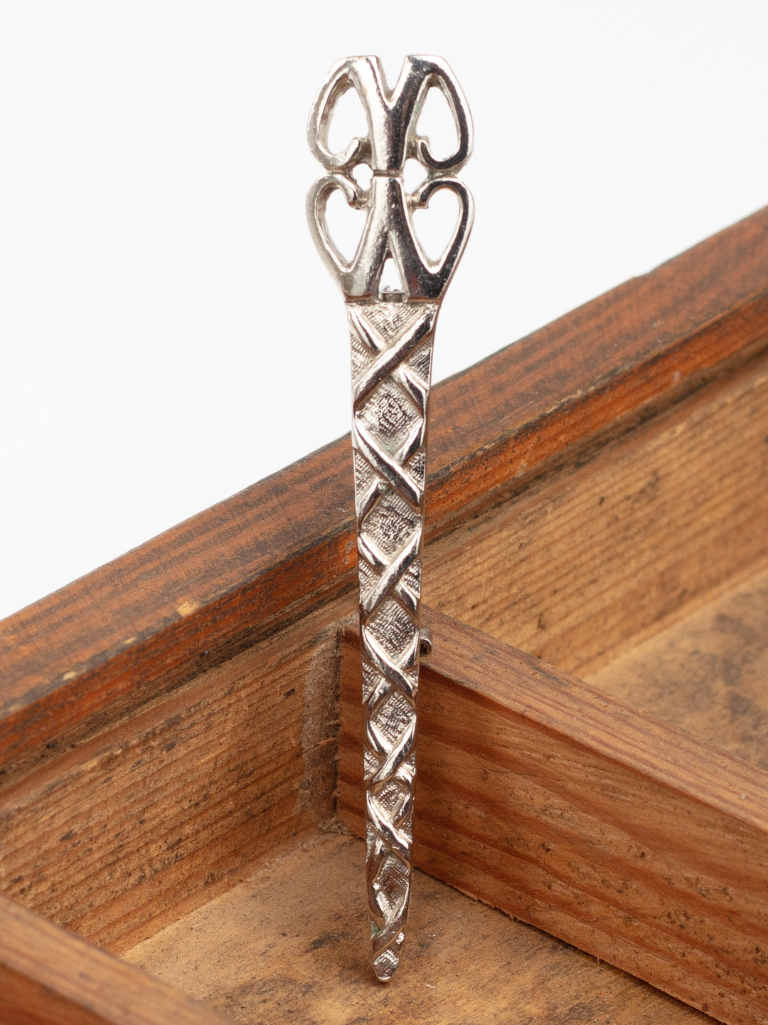 Vintage Celtic Style Man’s Tie or Kilt Pin Brooch
