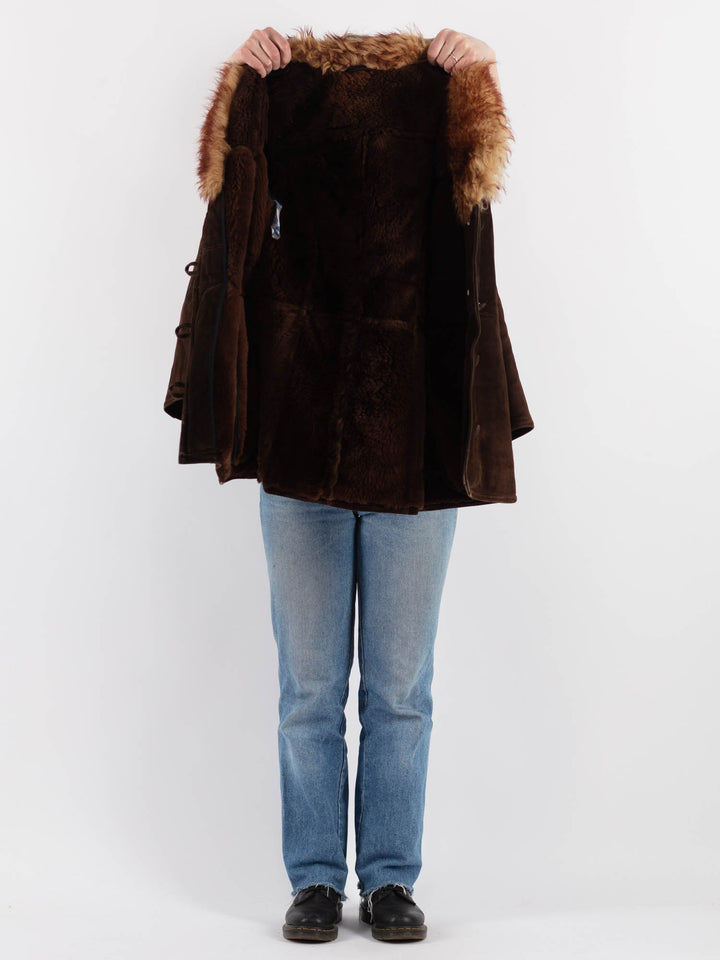Vintage 70's Women Sheepskin Coat in Brown