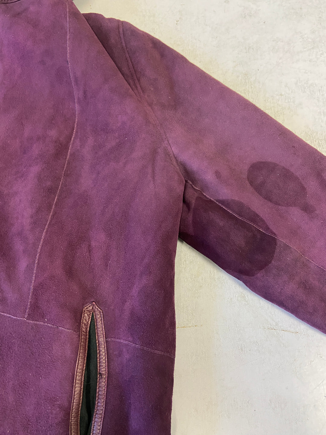 Vintage 90's Women Sheepskin Coat in Purple