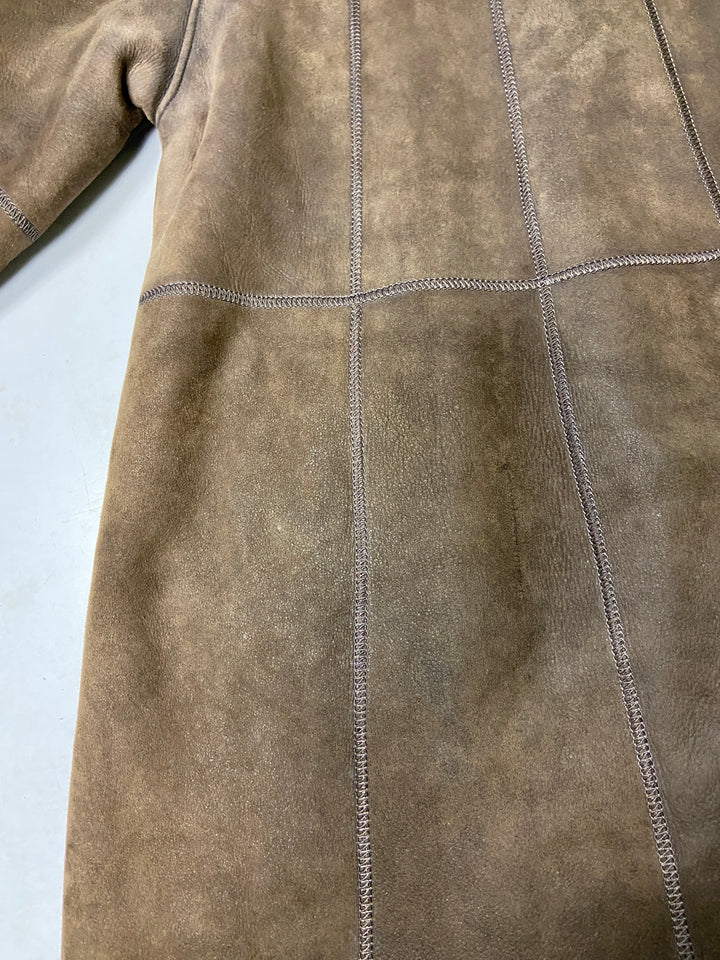 Vintage 90's Women Sheepskin Coat in Brown