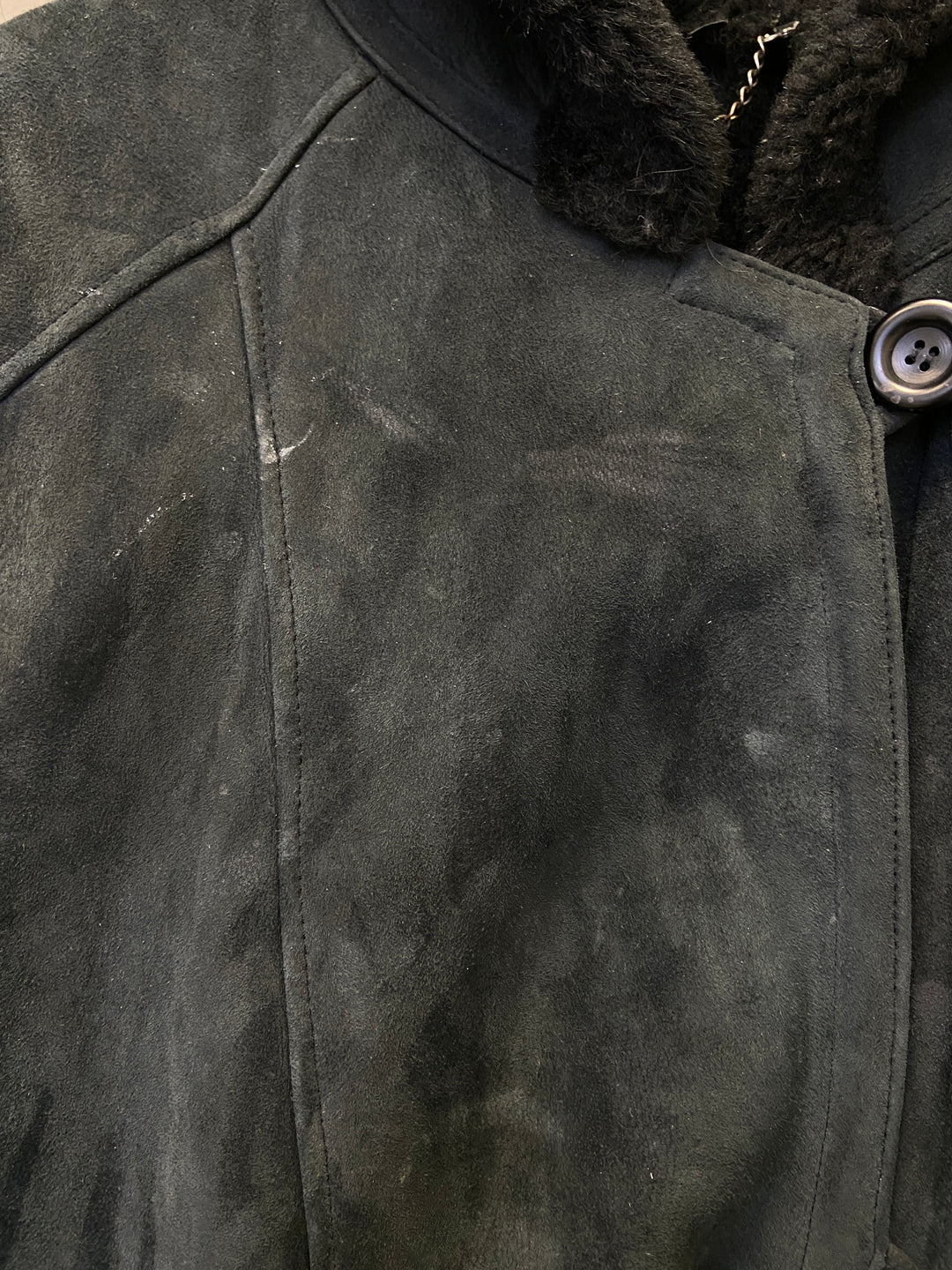 Vintage 90's Women Sheepskin Coat in Black