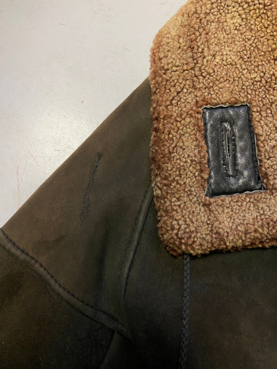 Vintage 90's Women Sheepskin Coat in Brown