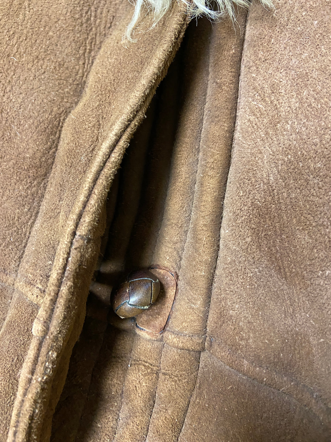 Vintage 70's Women Sheepskin Coat in Brown