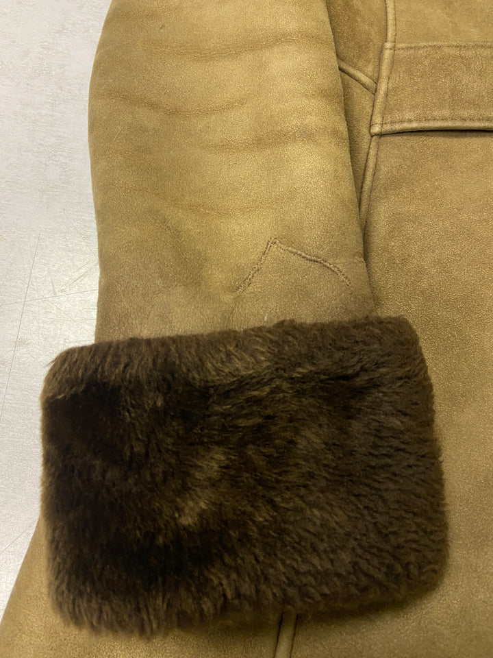 Vintage 70's Women Sheepskin Coat in Beige