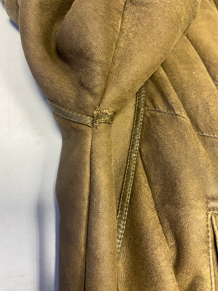 Vintage 90's Women Sheepskin Coat in Brown