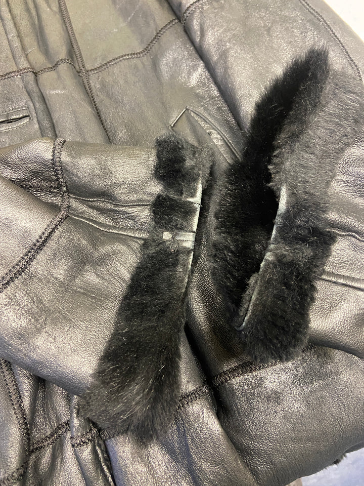 Vintage 90's Women Leather Coat in Black