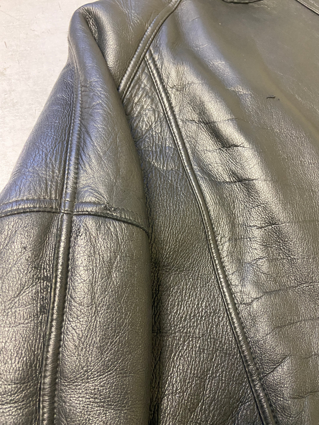 Vintage 80's Women Sheepskin Shearling Coat in Black