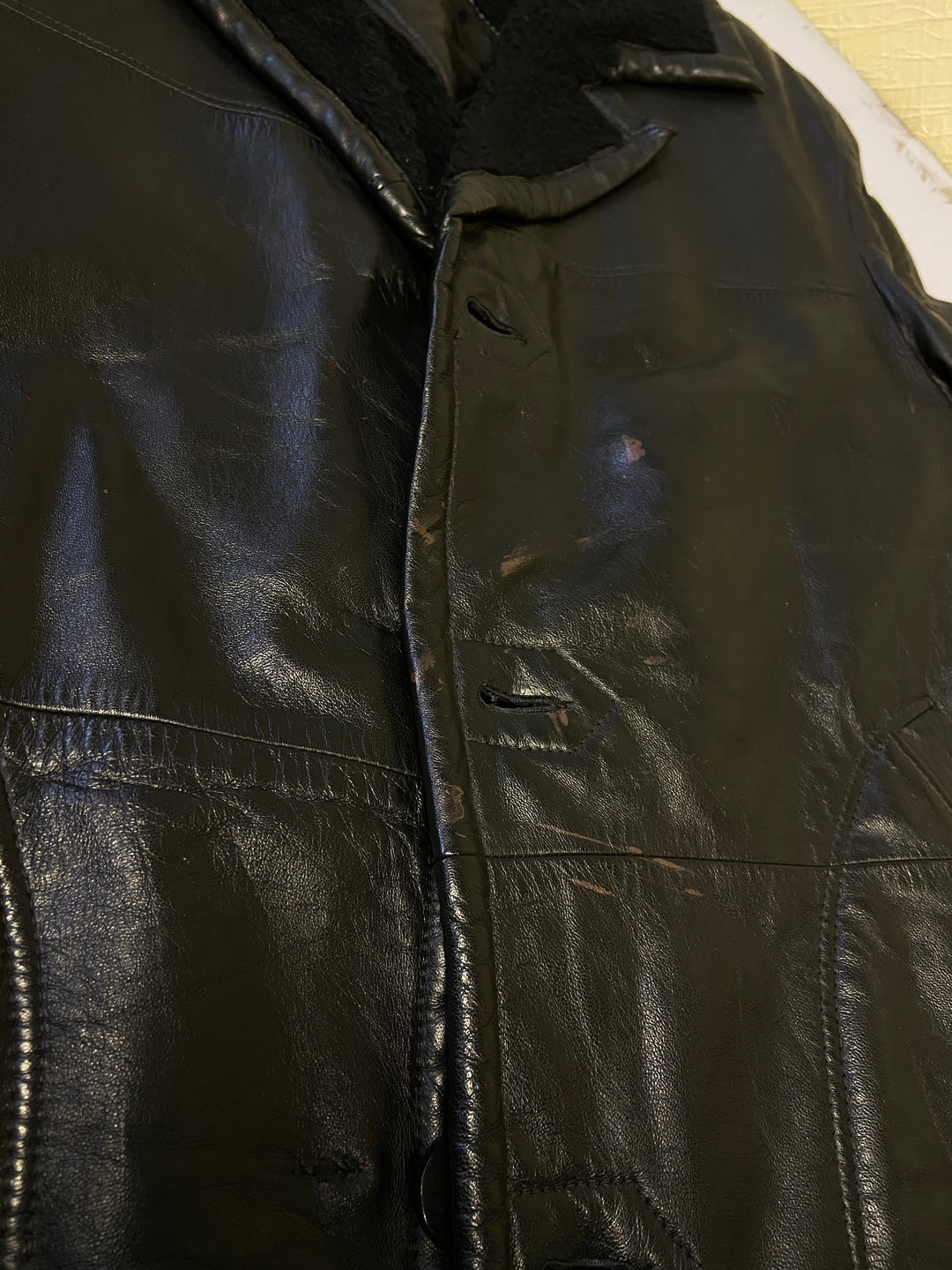 Vintage 70's Men Leather Coat in Black