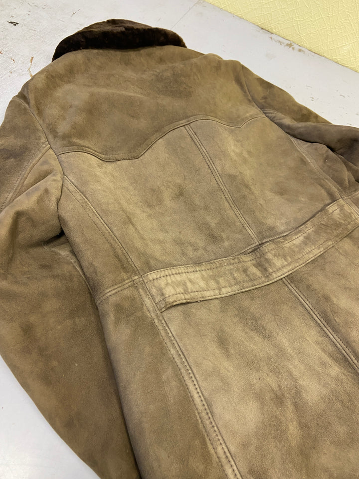 Vintage 70's Men Sheepskin Coat in Brown