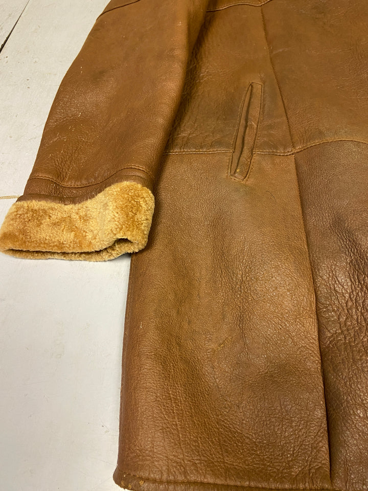 Vintage 90's Women Sheepskin Coat in Brown