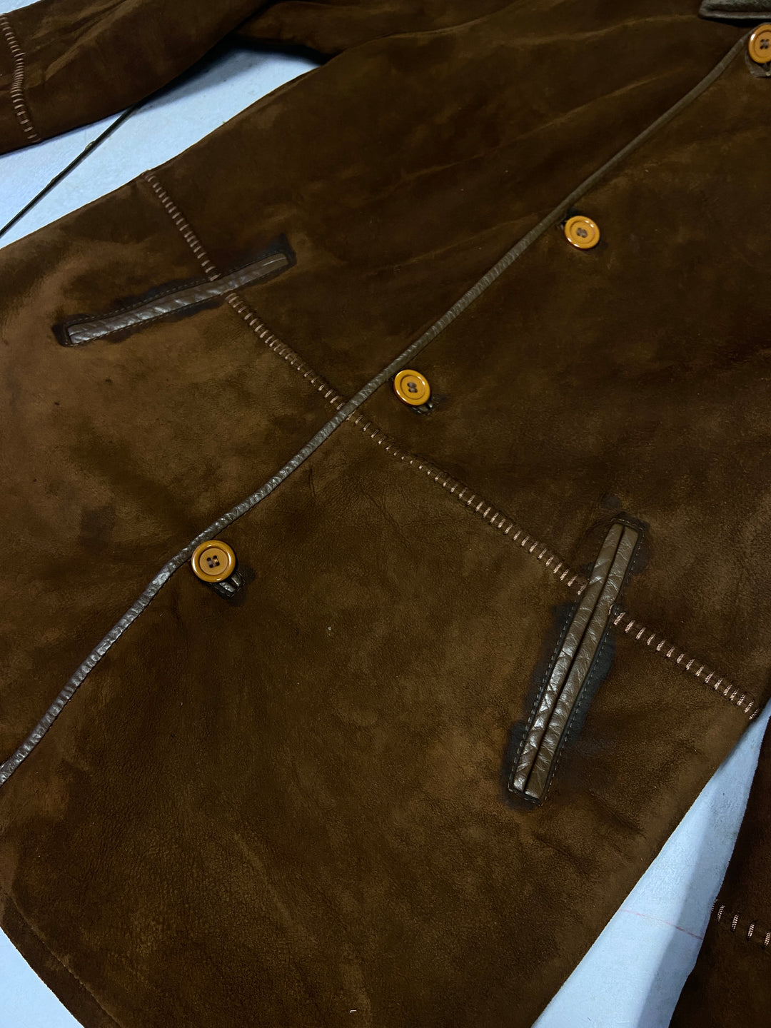 Vintage 90's Men Sheepskin Coat in Brown