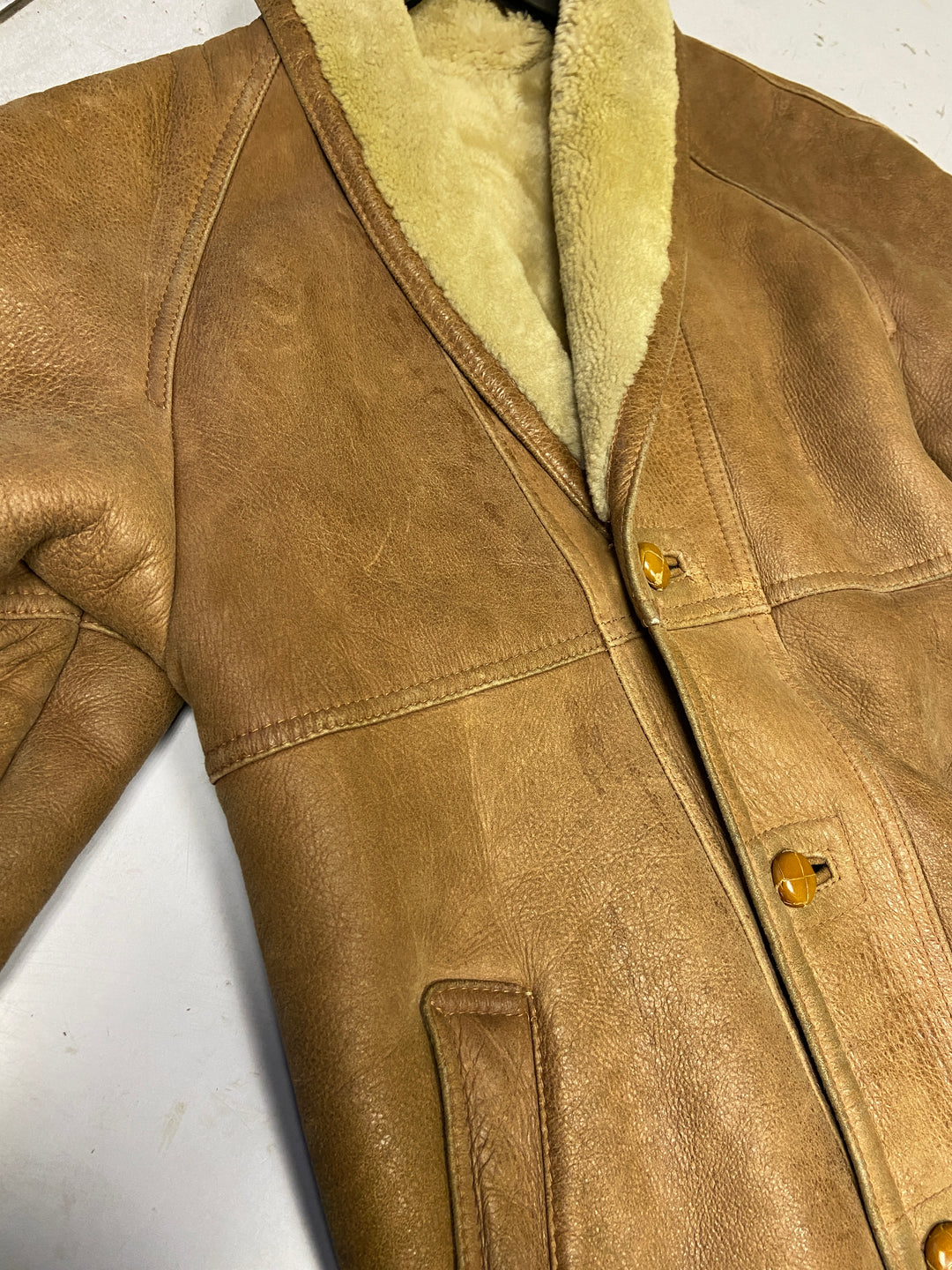 Vintage 80's Men Sheepskin Coat in Brown