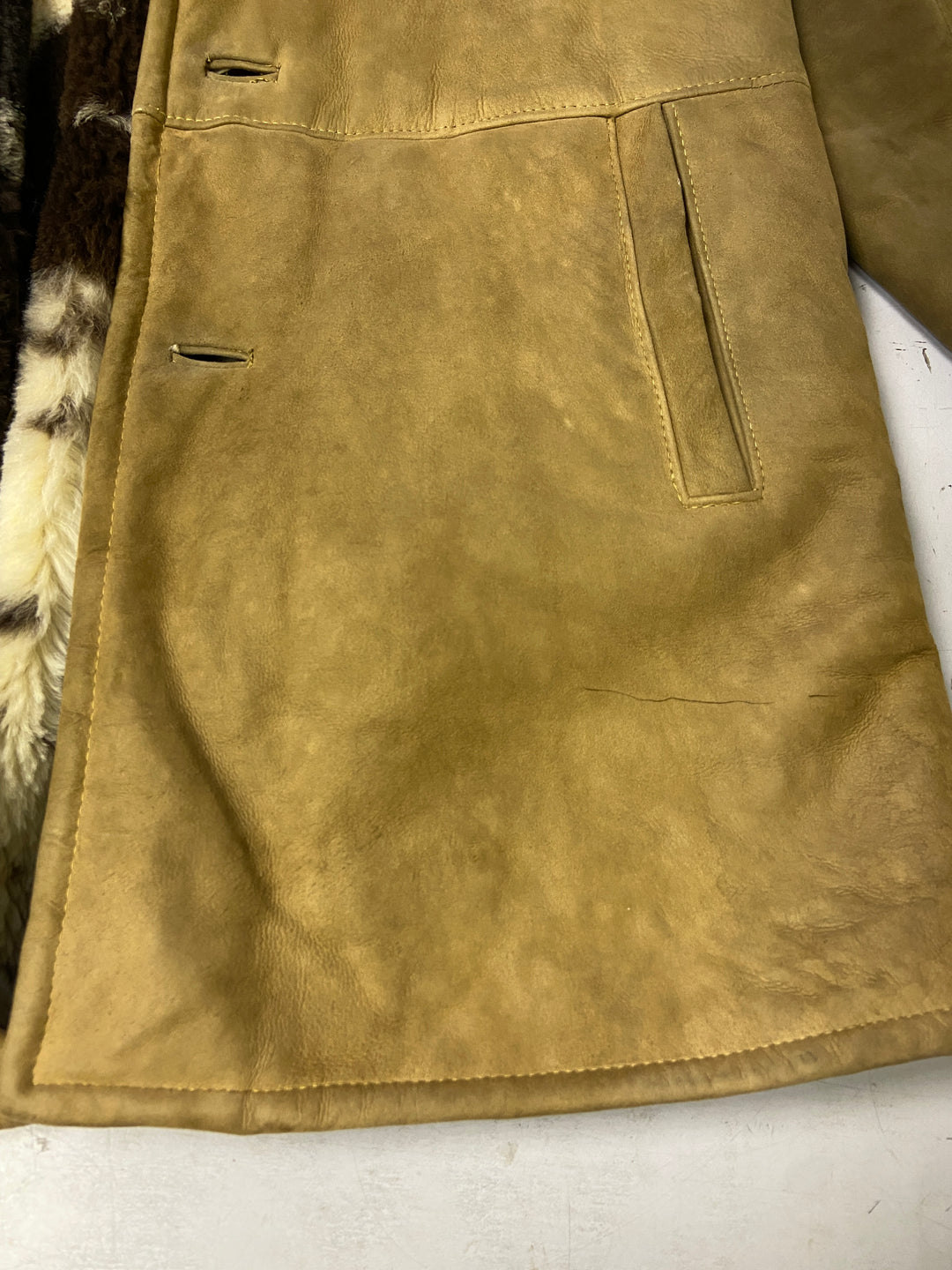 Vintage 70's Men Sheepskin Coat in Beige